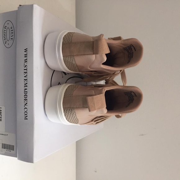 Steve Madden - Picture 5 of 6